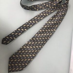 100% silk Tie perfect condition